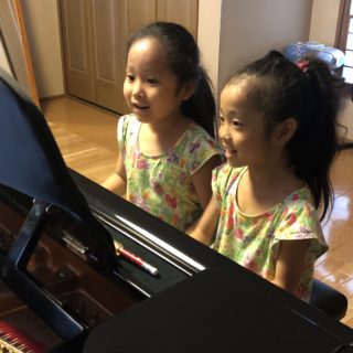 栃木県足利市小俣町の笛吹坂ピアノ教室の無料体験レッスン